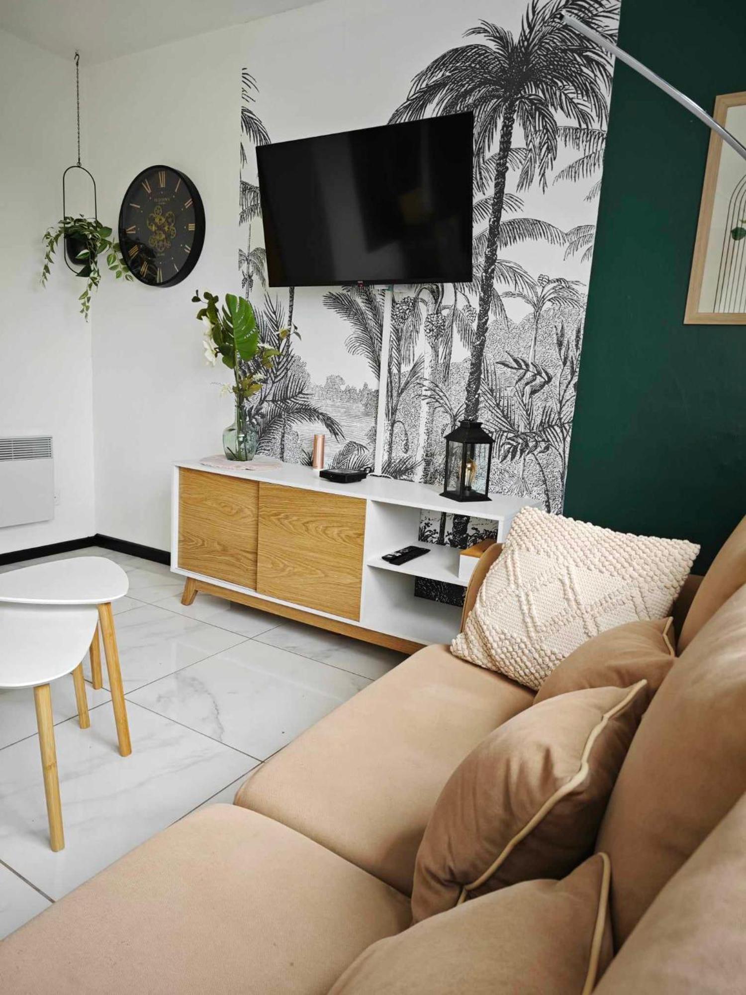 Calais Plage-Gare Appartement Elegant Tout Equipe Екстер'єр фото